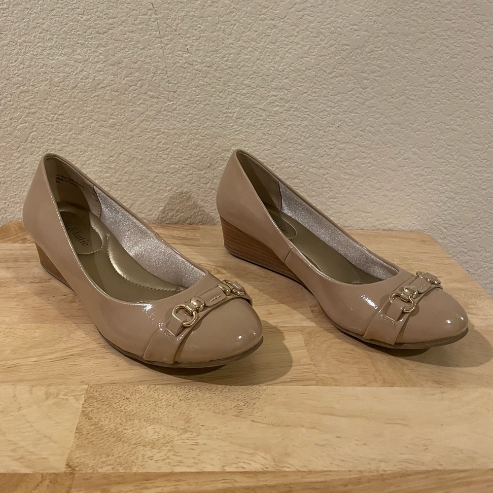 Kelly & Katie tan wedges with gold accent hardware